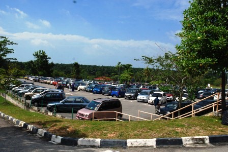 Parking Kereta Pelajar